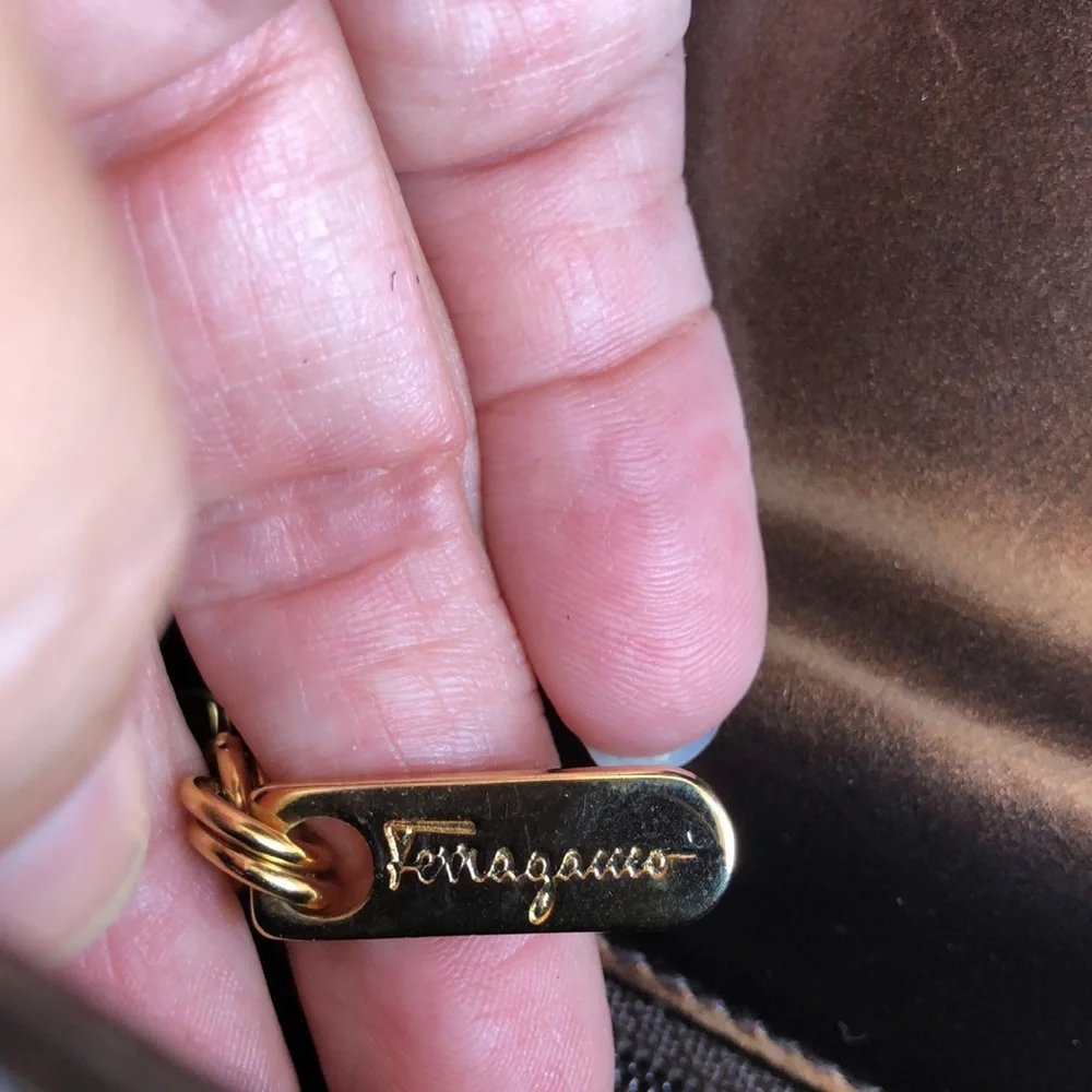 SALVATORE FERRAGAMO Leather Barrel Bag - Picture 4 of 12